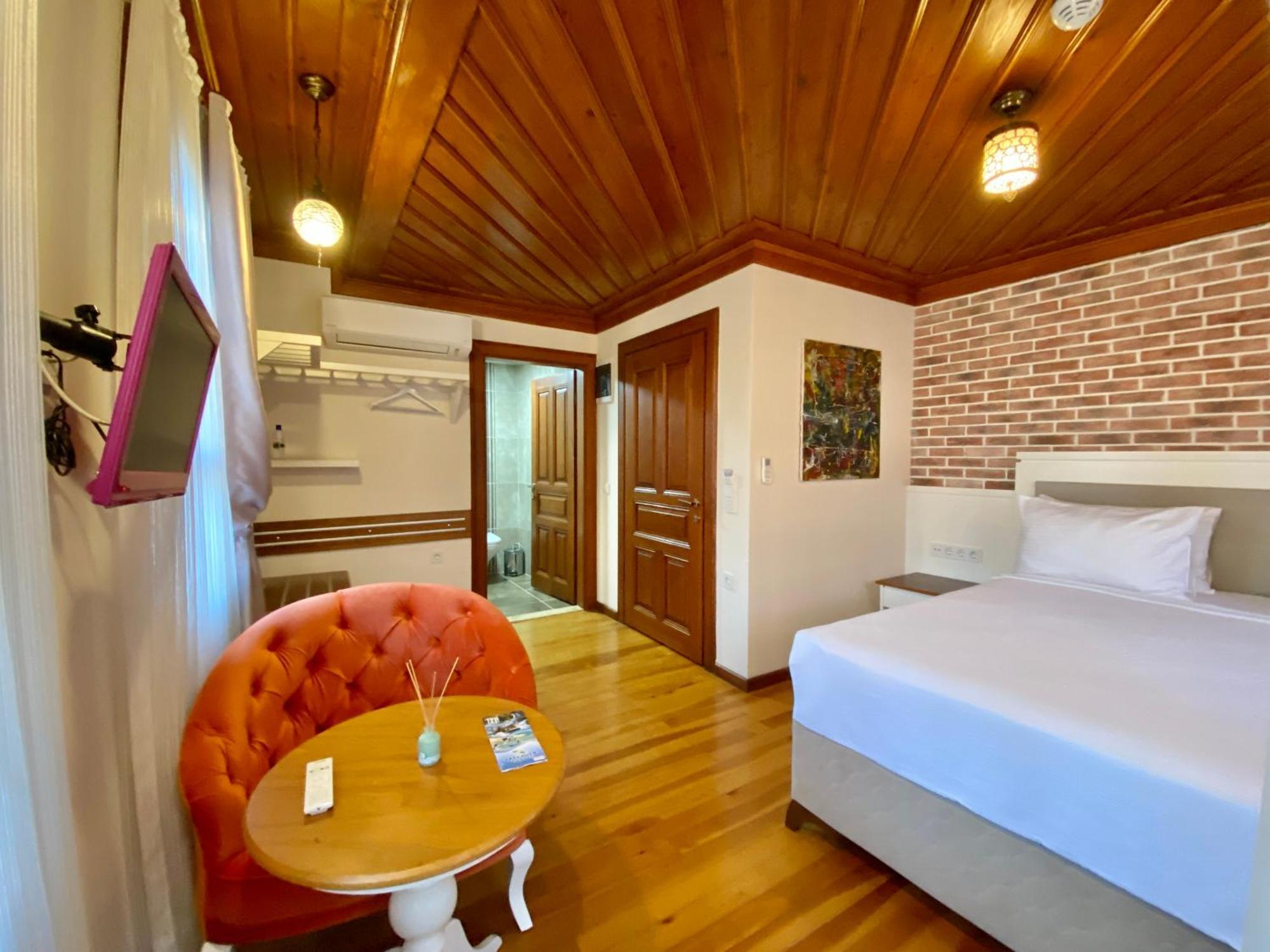 Kervan Hotel Antalia Esterno foto
