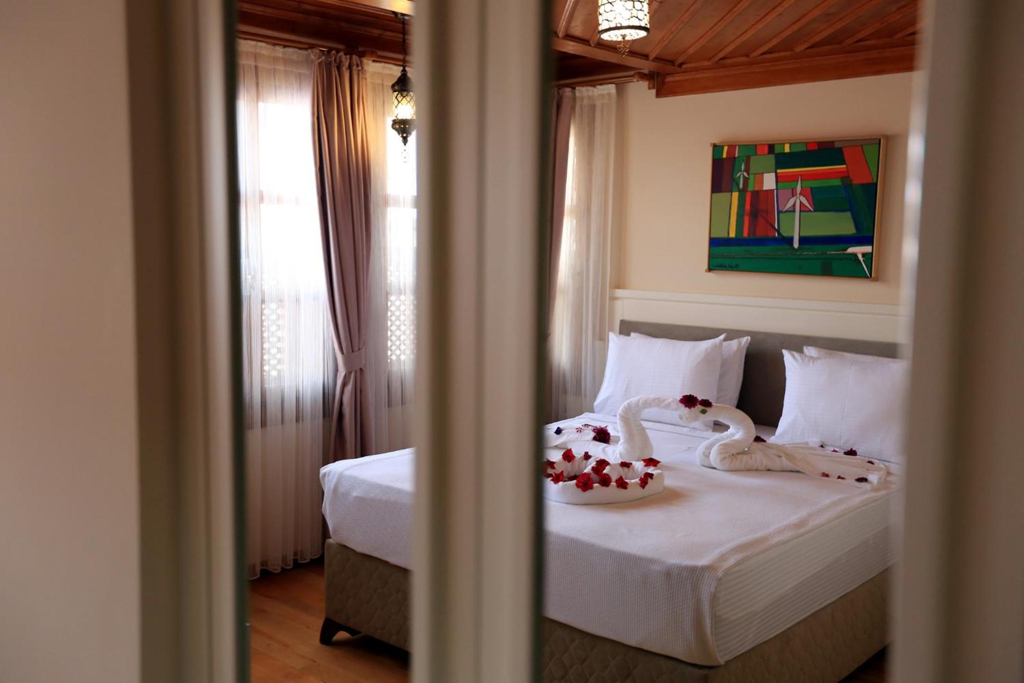 Kervan Hotel Antalia Esterno foto