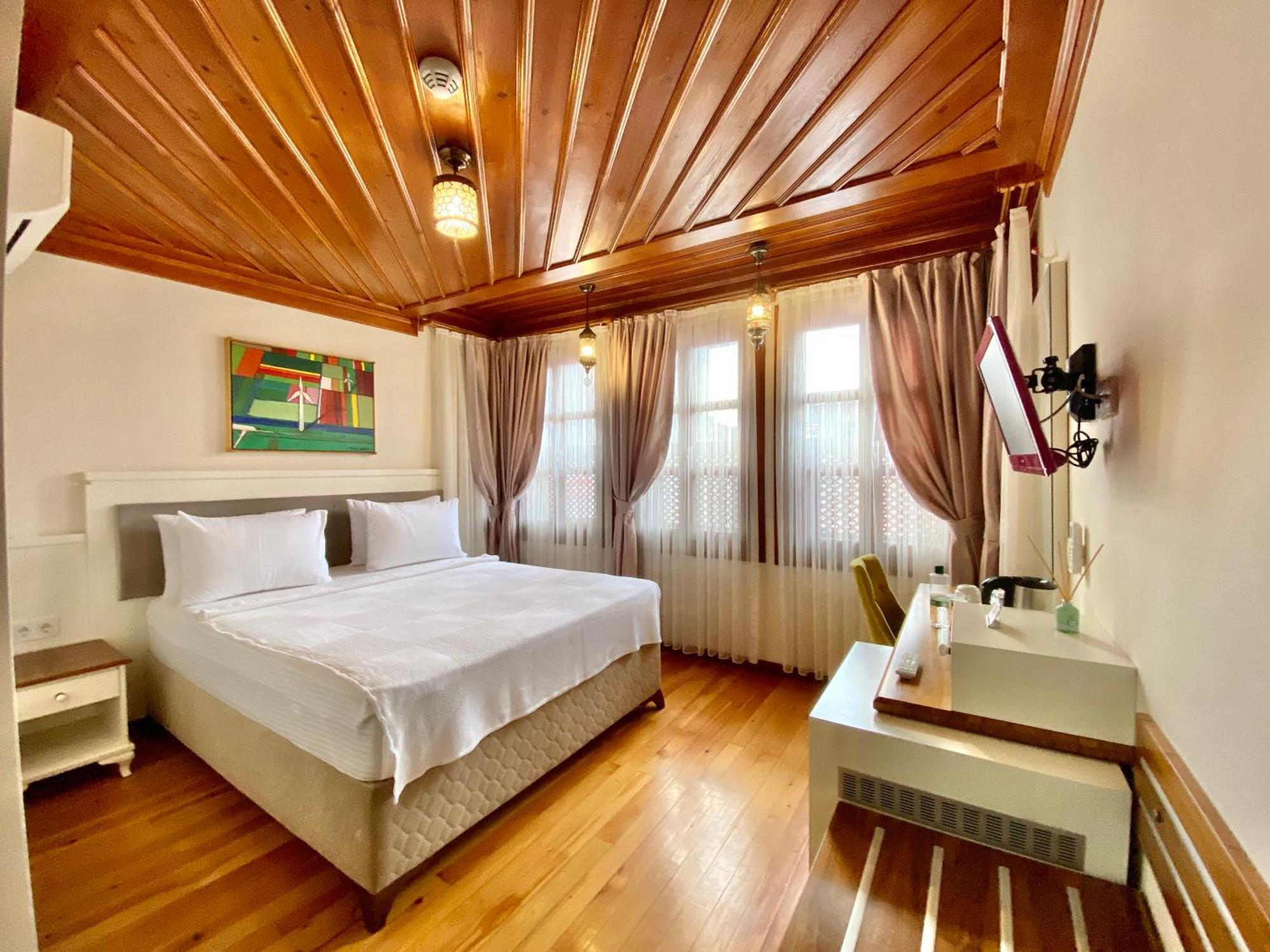 Kervan Hotel Antalia Esterno foto