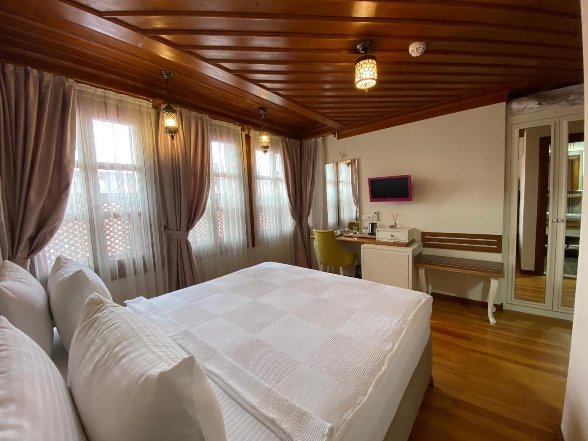 Kervan Hotel Antalia Esterno foto