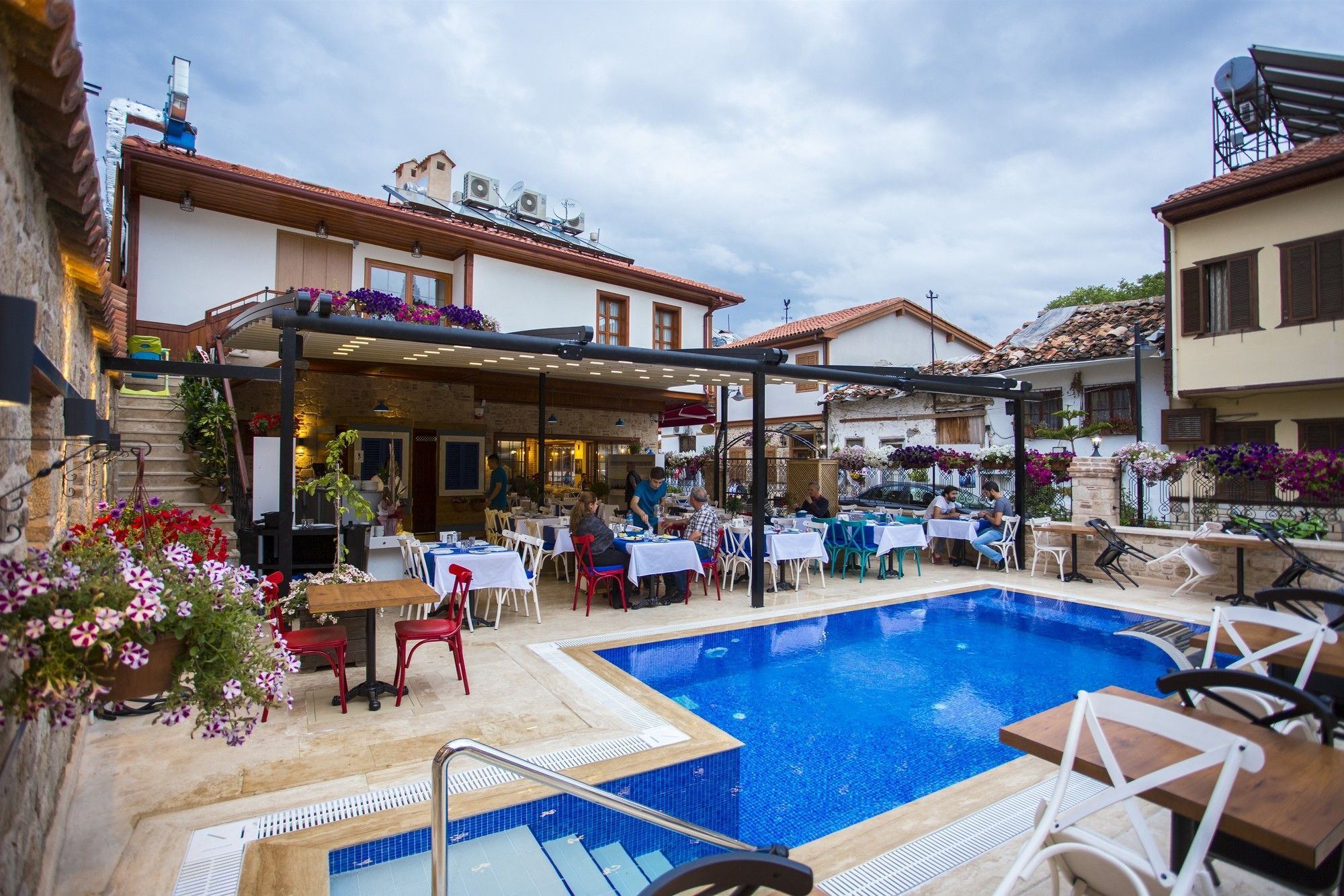 Kervan Hotel Antalia Esterno foto